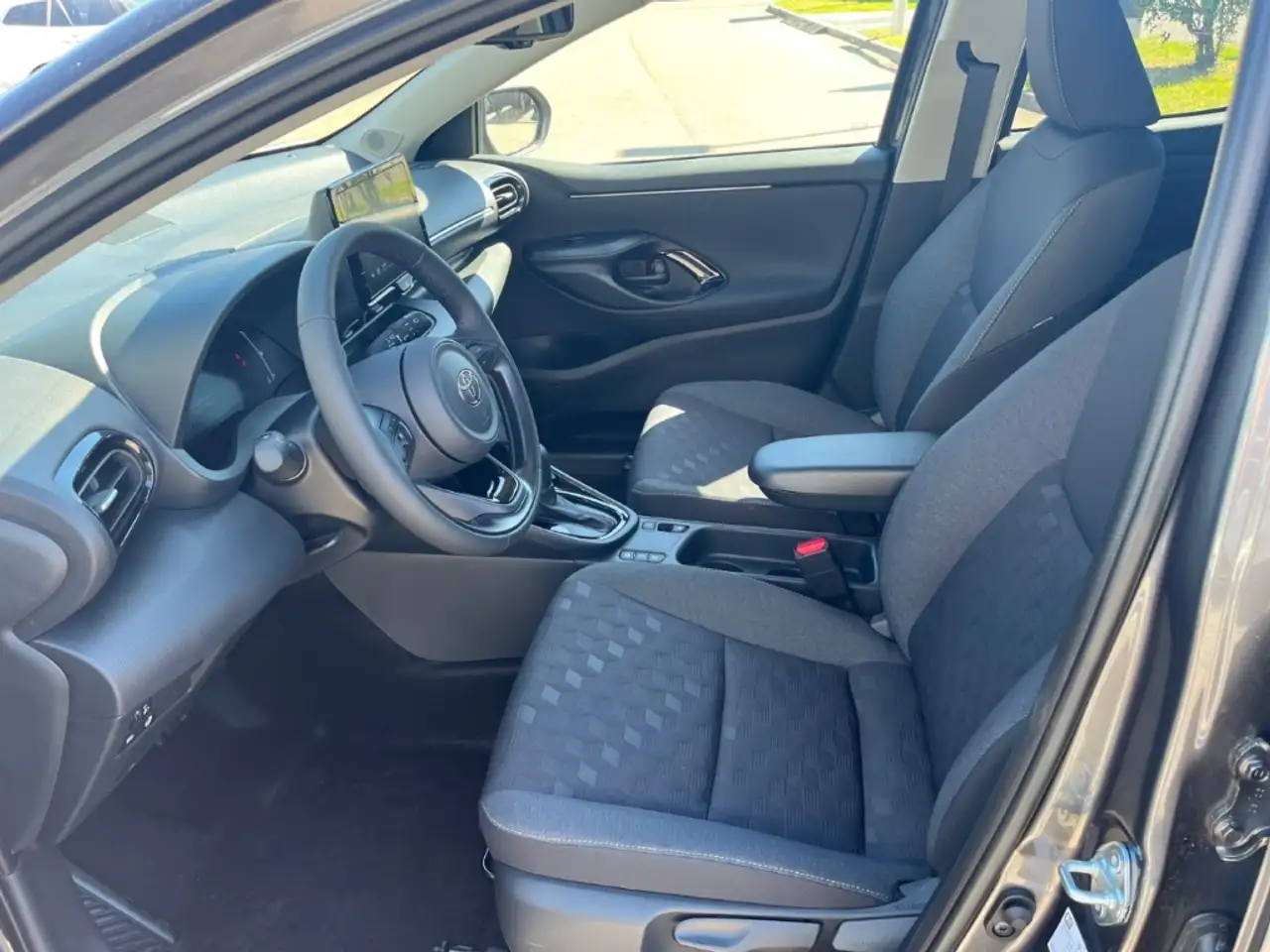 Toyota Yaris 12