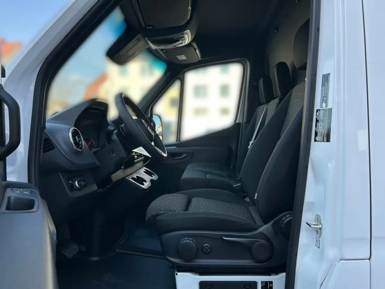 Mercedes-Benz Sprinter 319 5