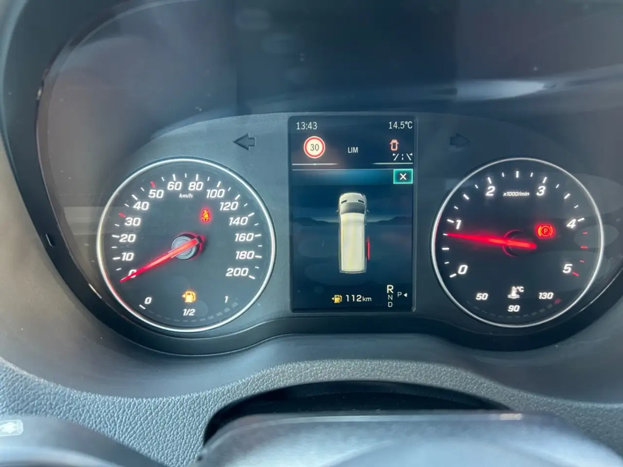Mercedes-Benz Sprinter 319 9
