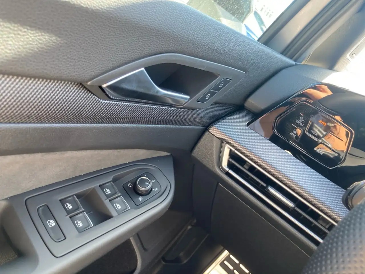 Volkswagen Golf VIII 15