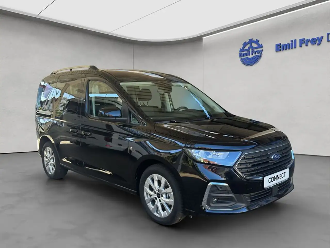 Ford Tourneo 8