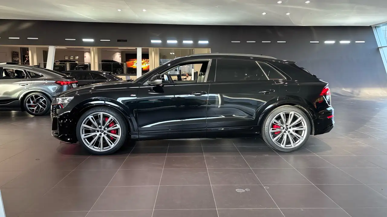 Audi Q8 2