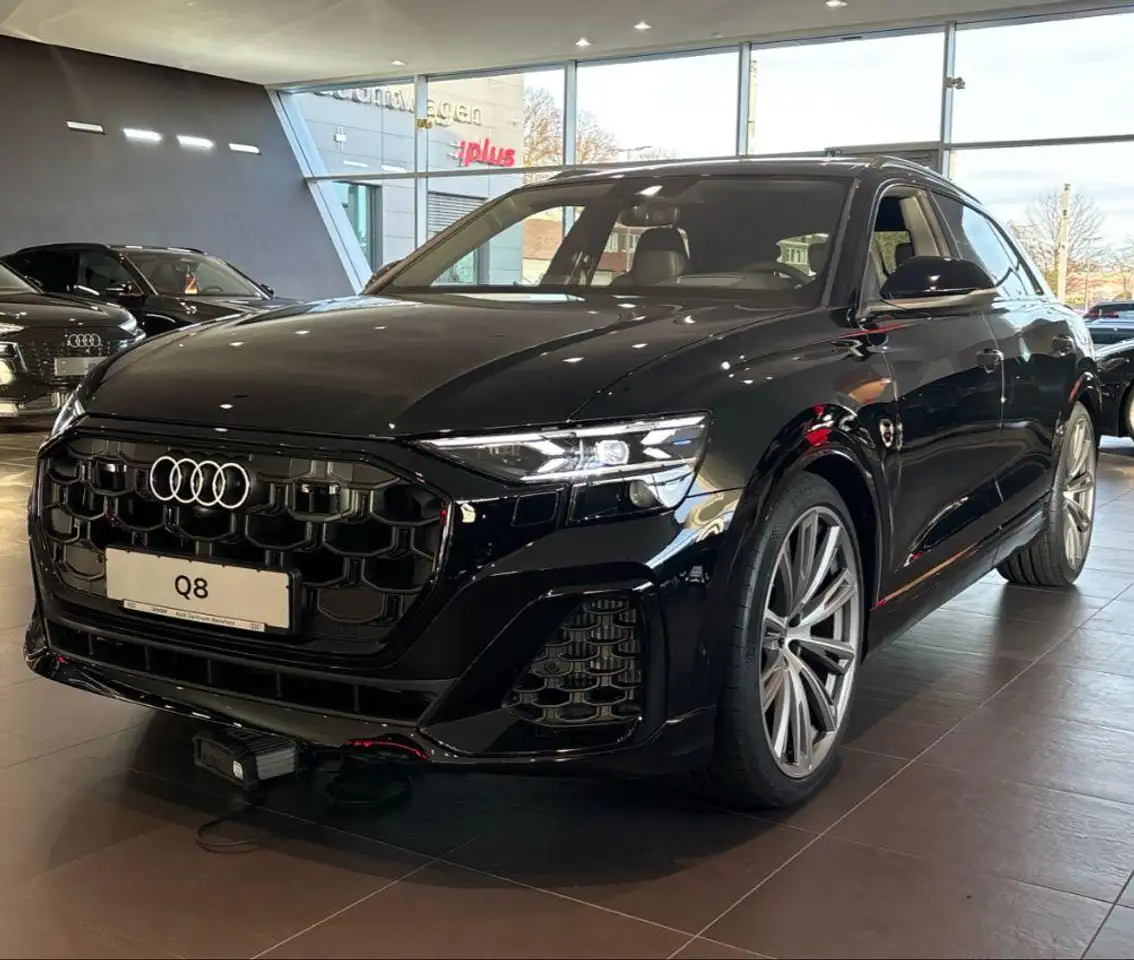 Audi Q8 16