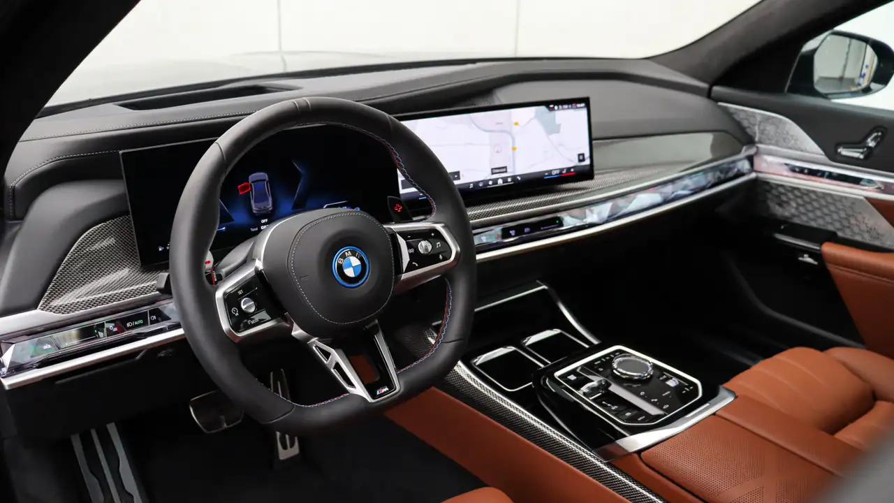 BMW 760 8