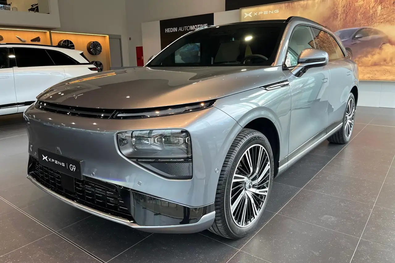 Xpeng G9 New AWD Performance фото 3