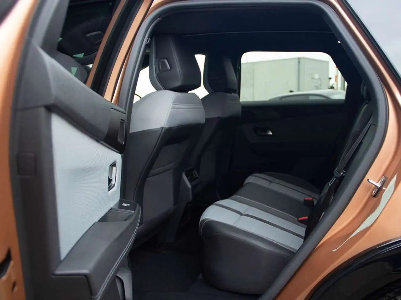 Opel Grandland 9