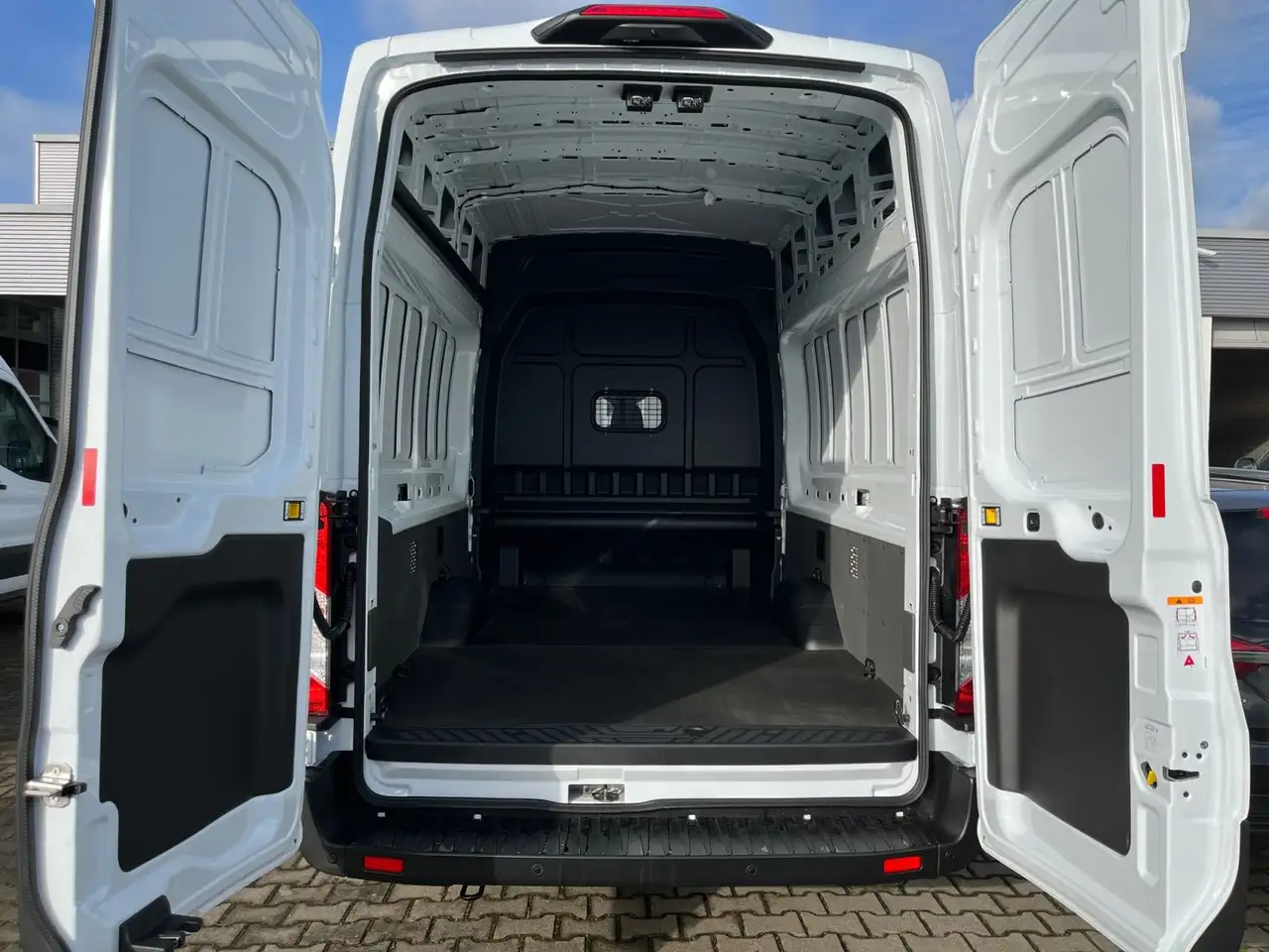 Ford Transit 14