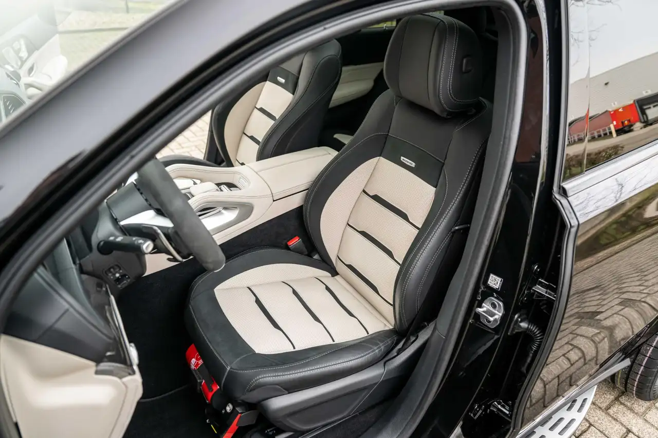 Mercedes-Benz GLE 53 2