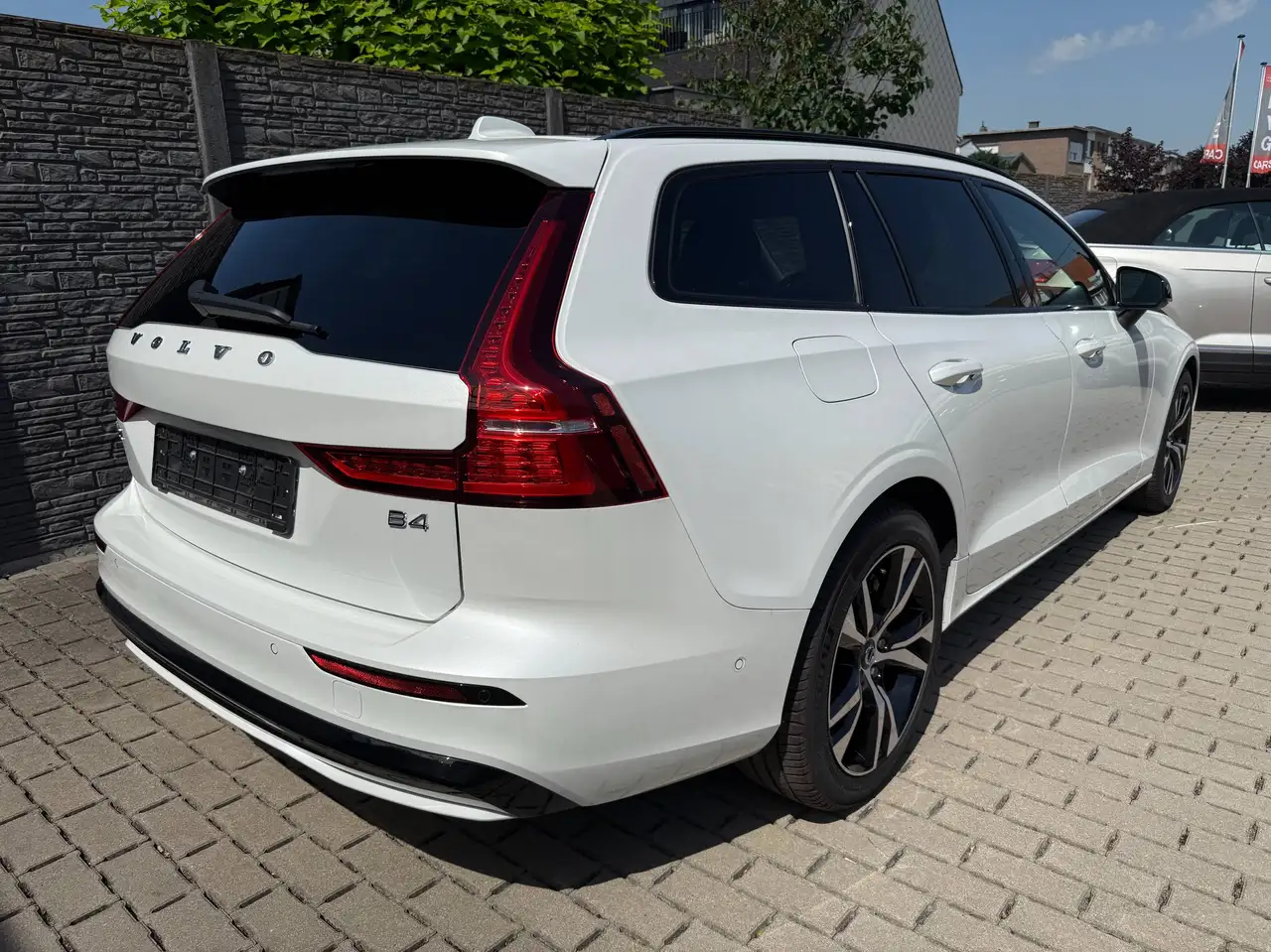 Volvo V60 4