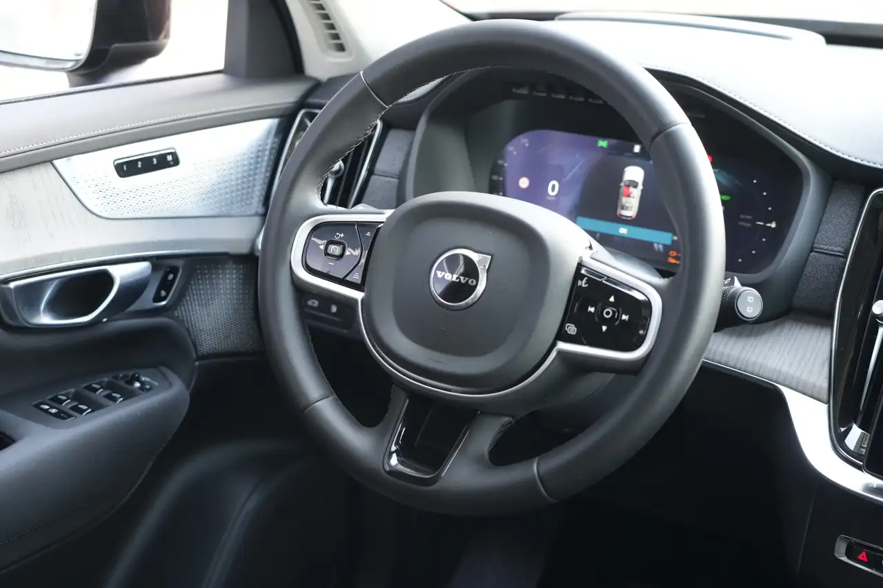 Volvo XC90 5