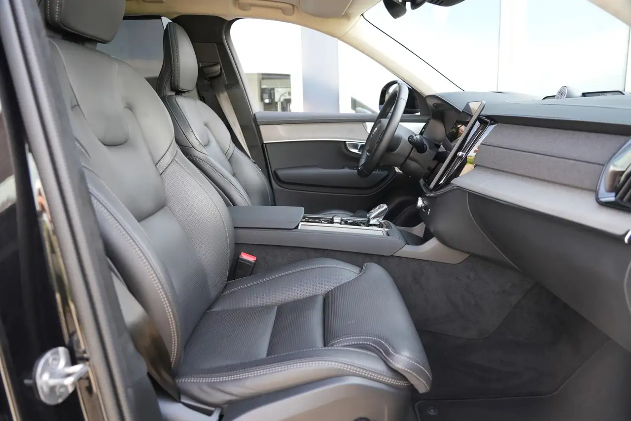 Volvo XC90 9