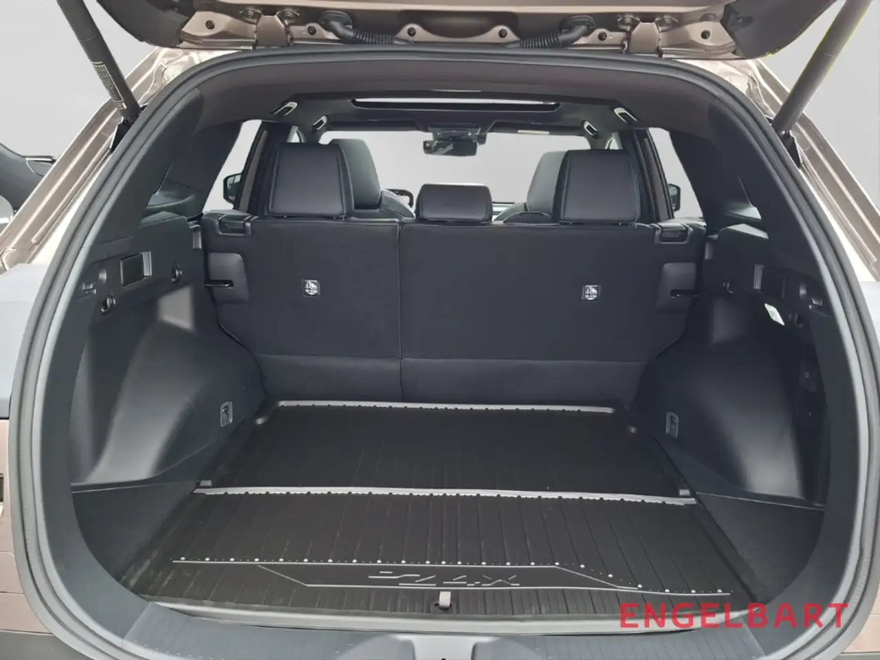 Toyota bZ4X 13
