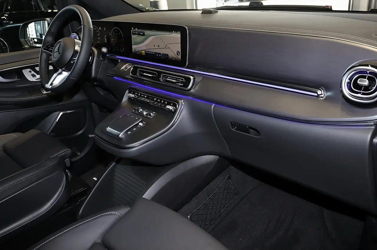 Mercedes-Benz V 250 8