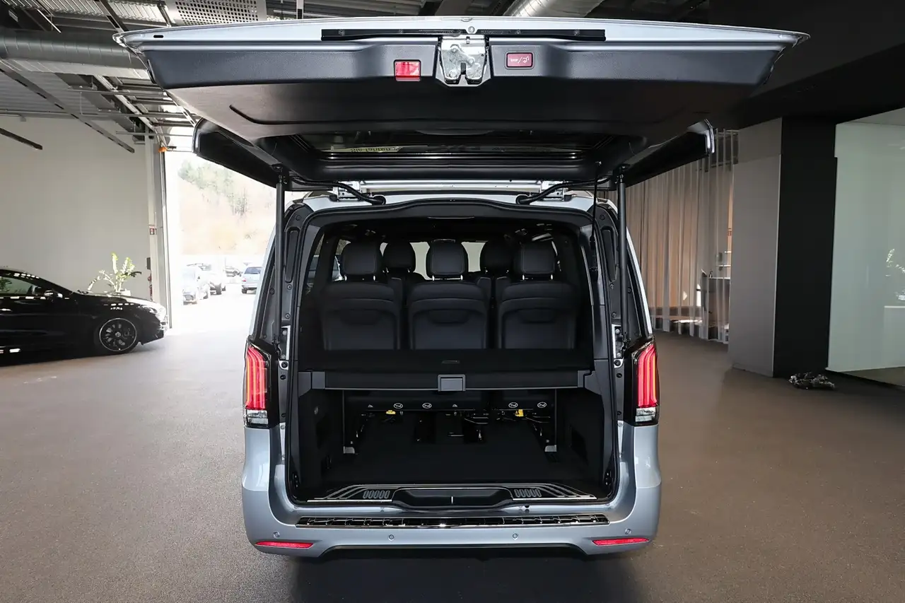 Mercedes-Benz V 250 13