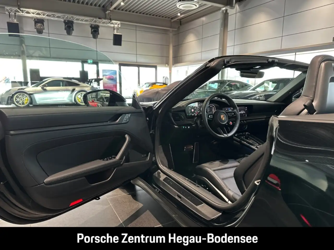 Porsche 992 911 10