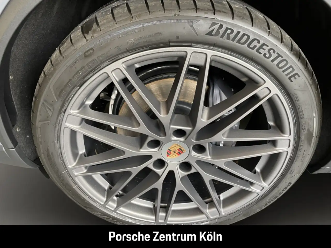 Porsche Macan 12