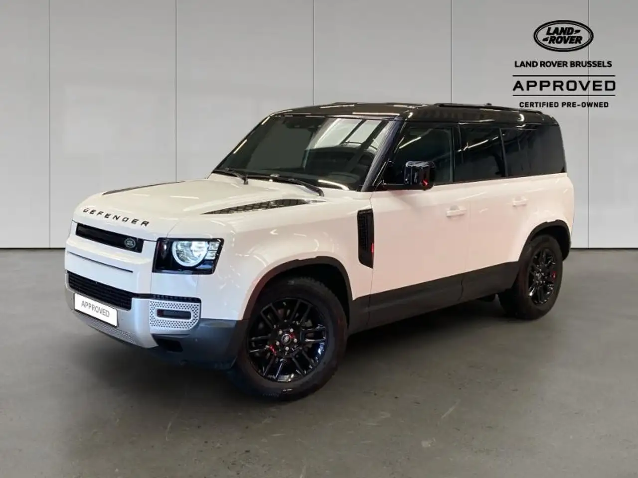 Land Rover Defender 110