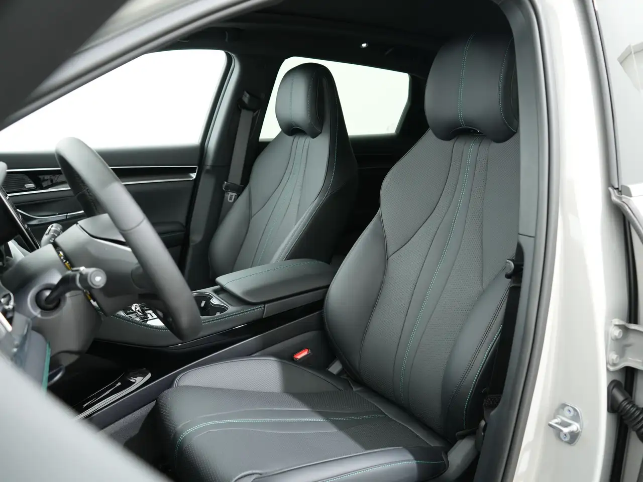 BYD Seal 4