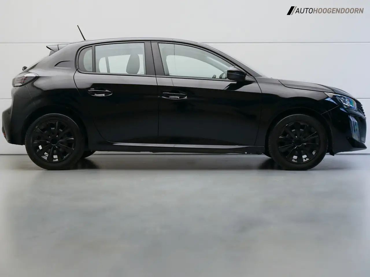 Peugeot 208 5