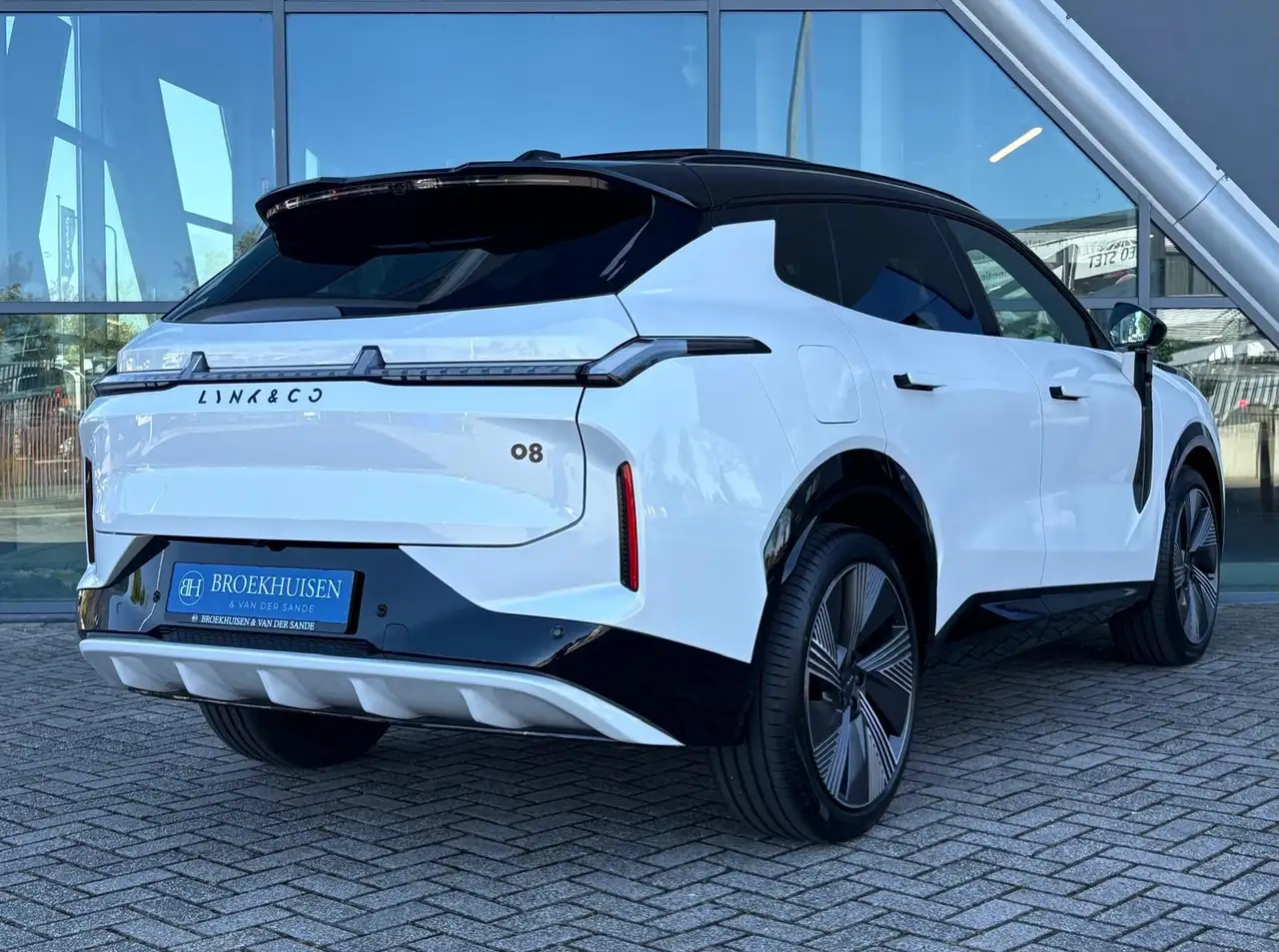 Lynk & Co 2