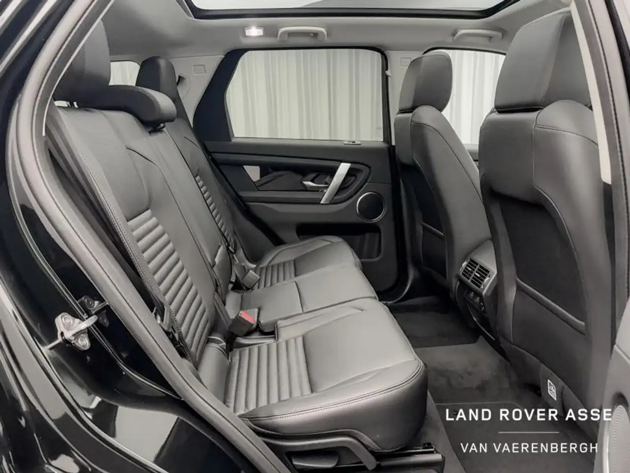 Land Rover Discovery 6