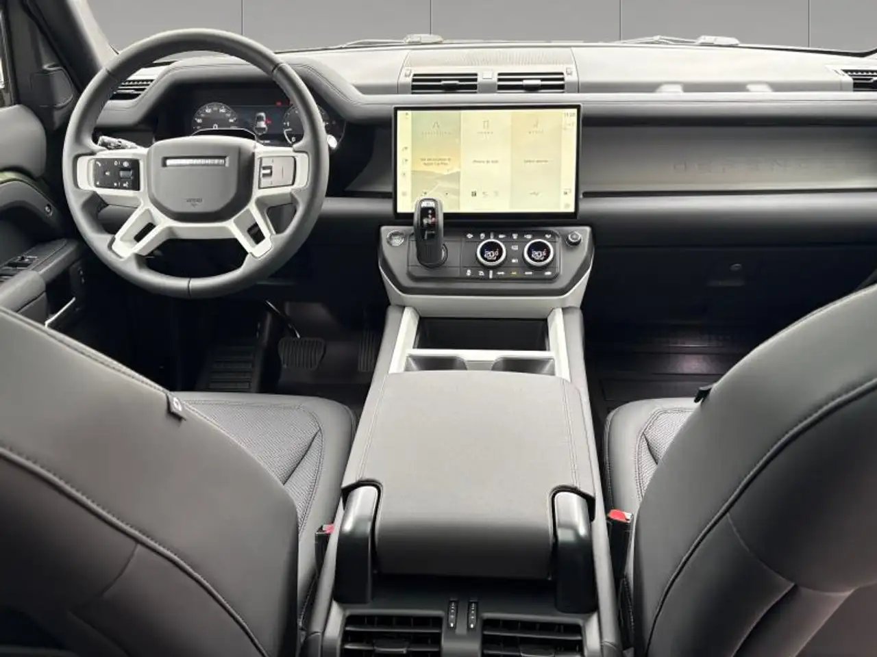 Land Rover Defender 110 4