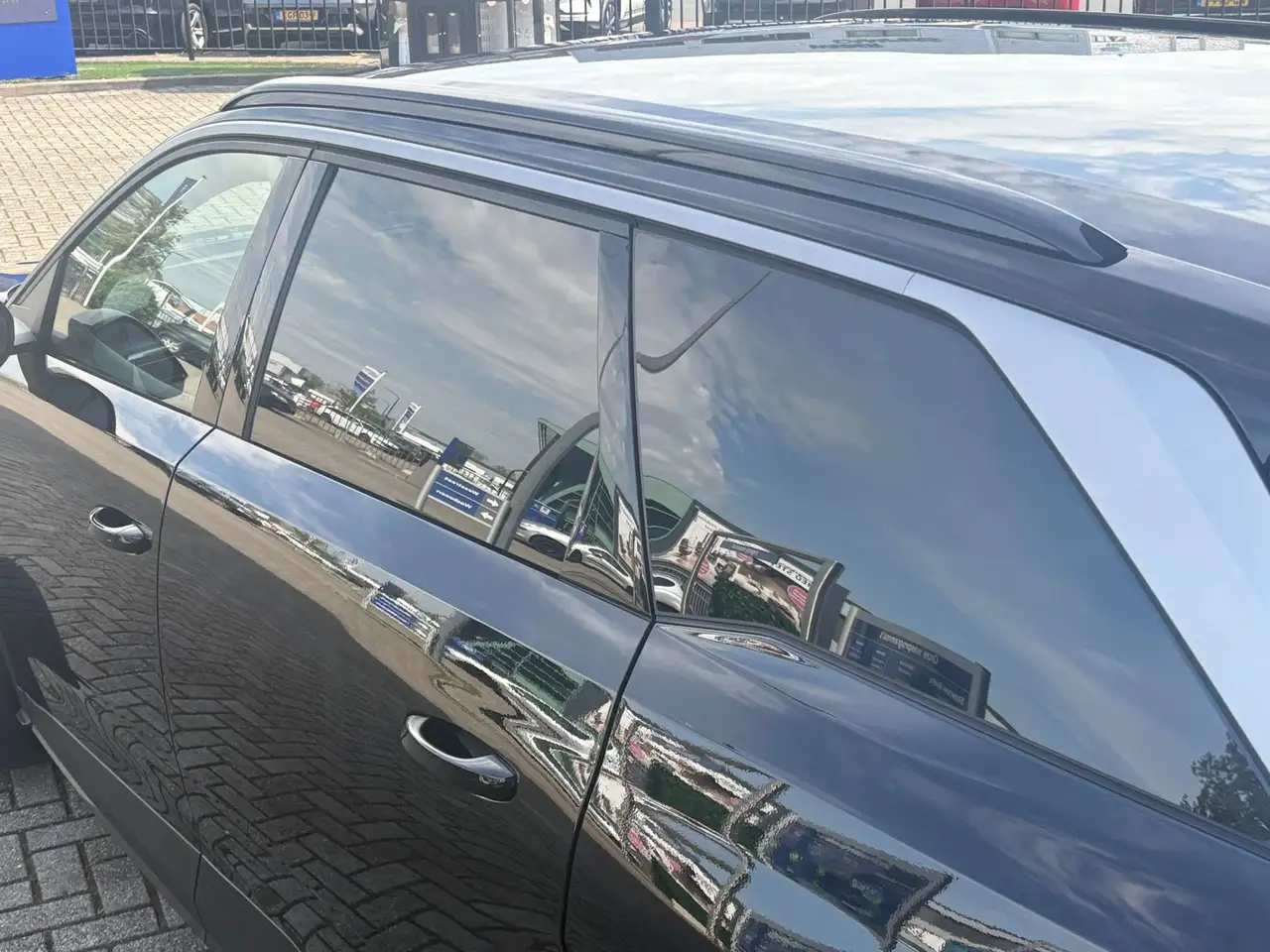Peugeot 5008 9