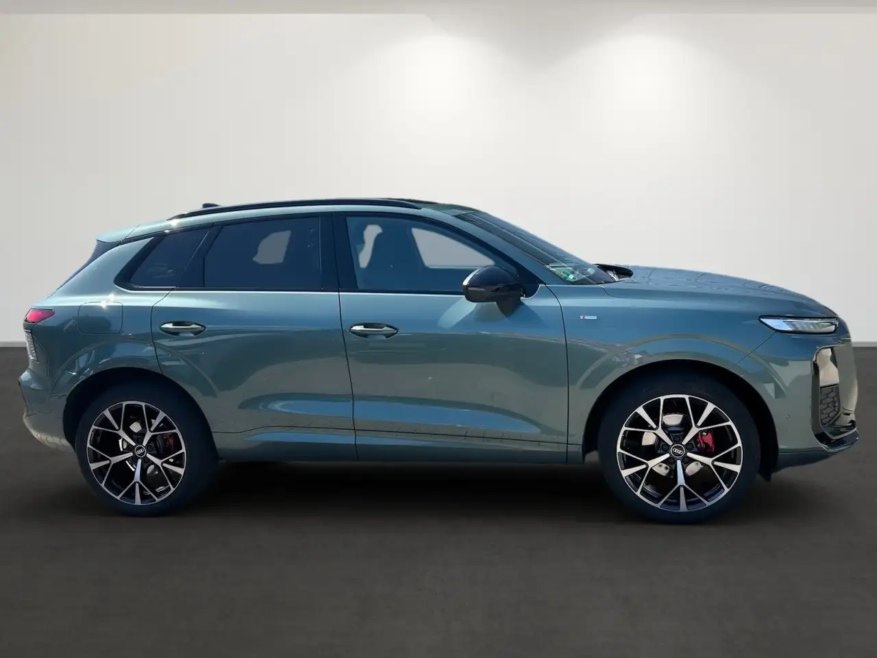 Audi Q3 4