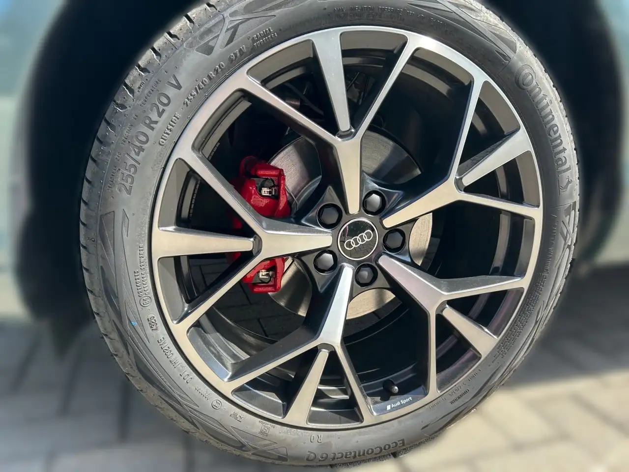Audi Q3 9