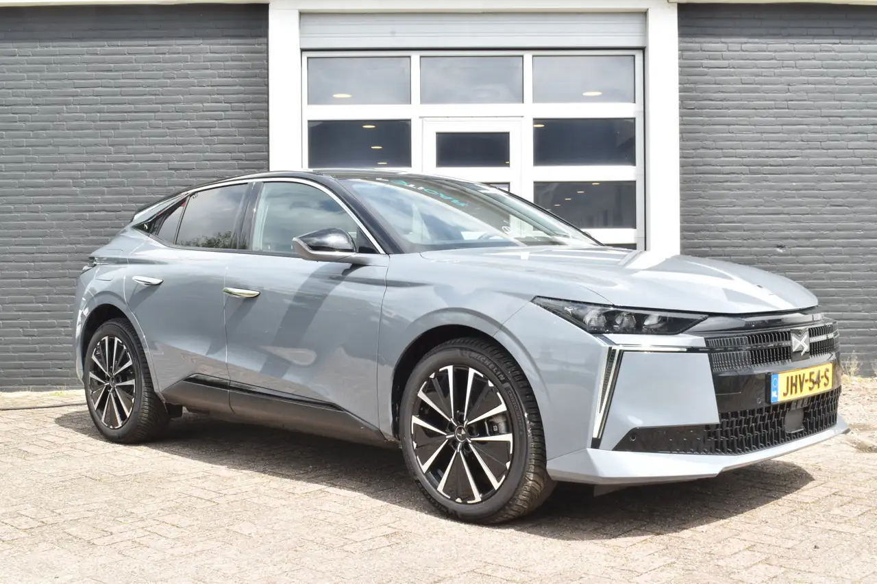 DS Automobiles DS 4 10
