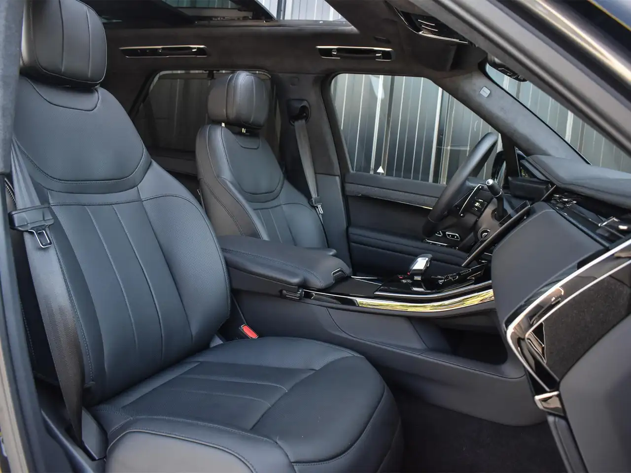 Land Rover Range Rover 6
