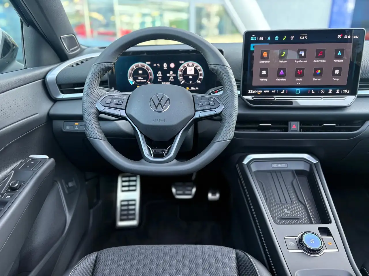 Volkswagen T-Roc 5
