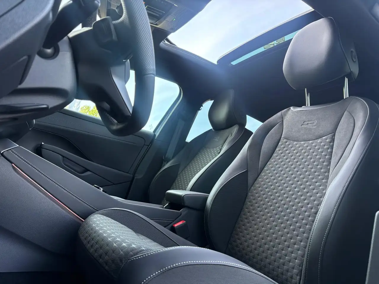 Volkswagen T-Roc 7