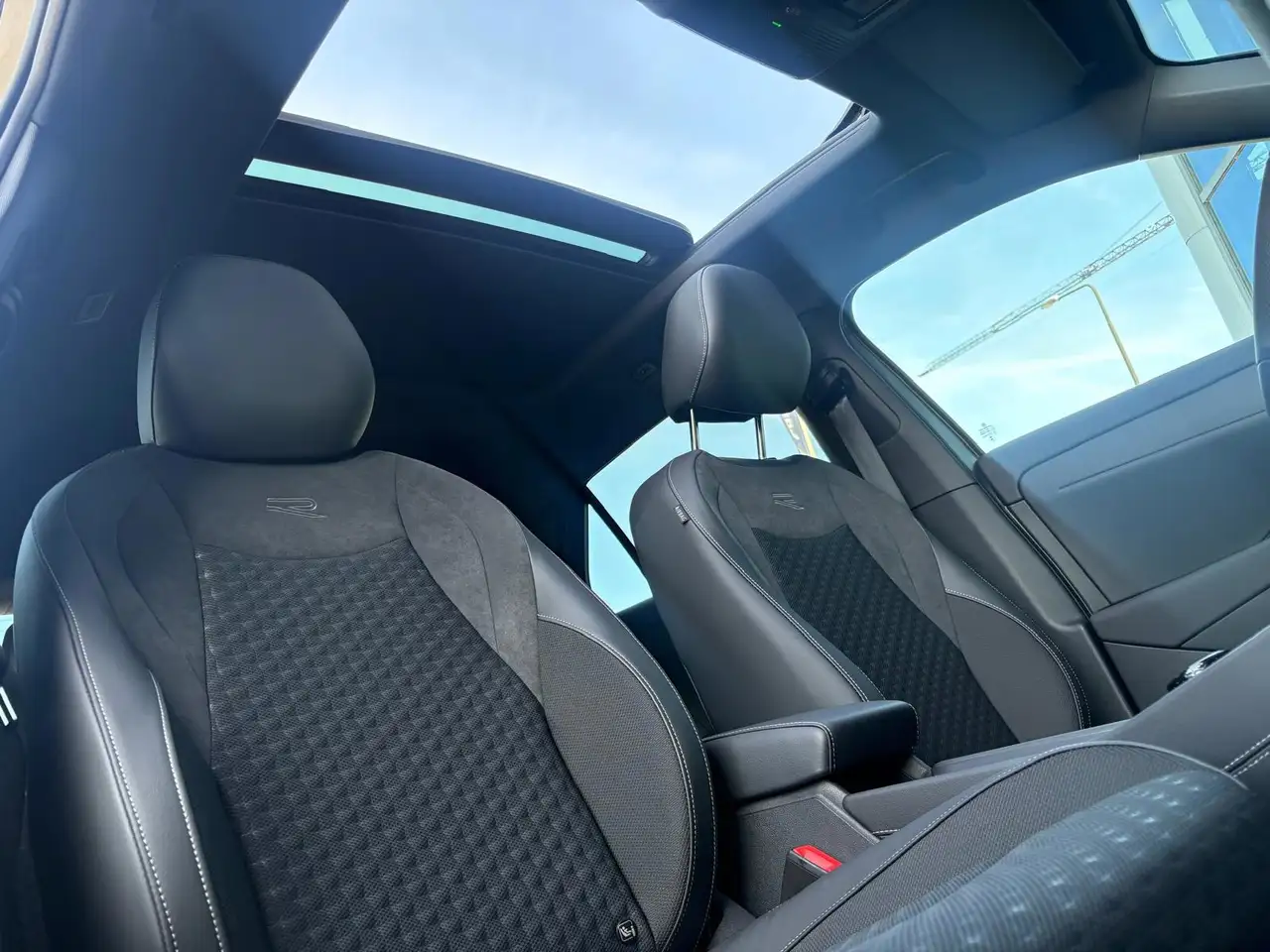 Volkswagen T-Roc 8