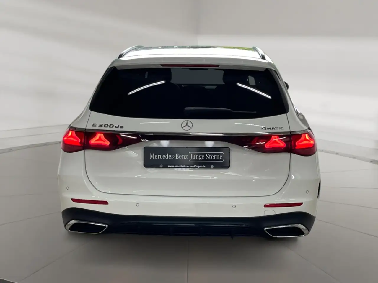 Mercedes-Benz E 300 5