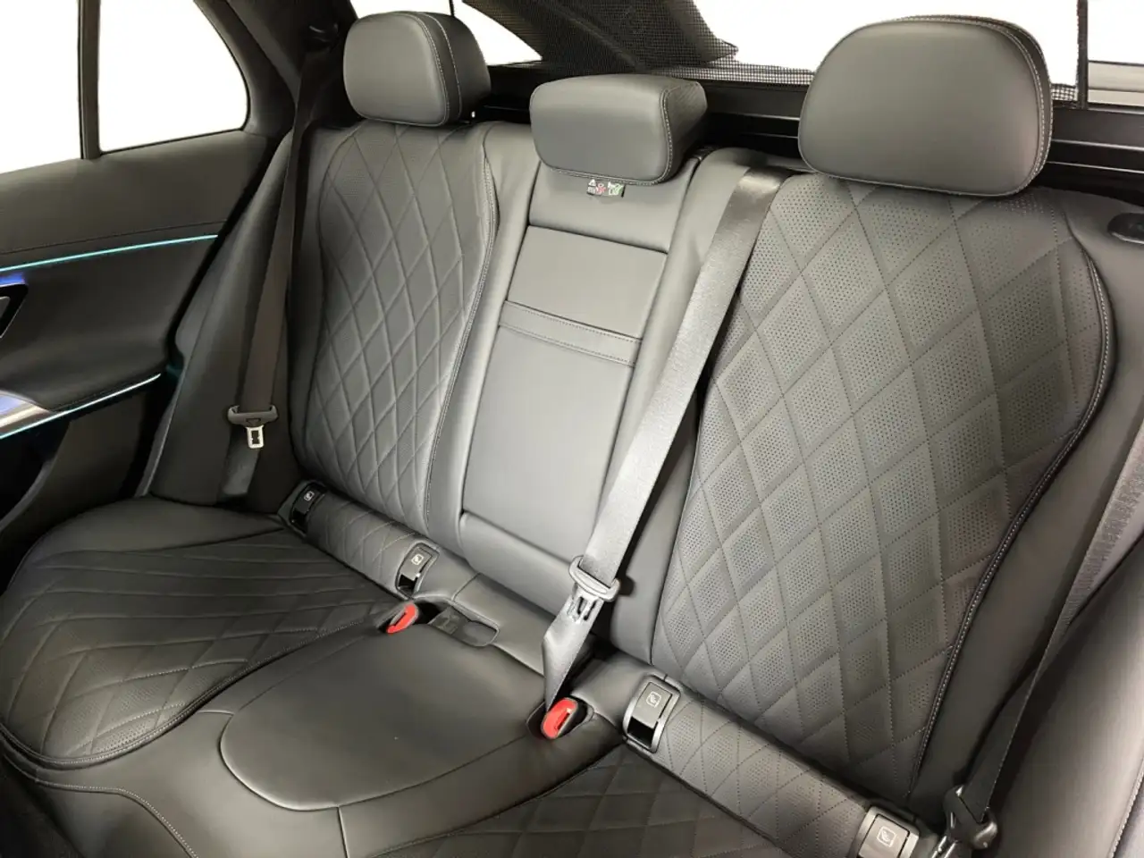 Mercedes-Benz E 300 10