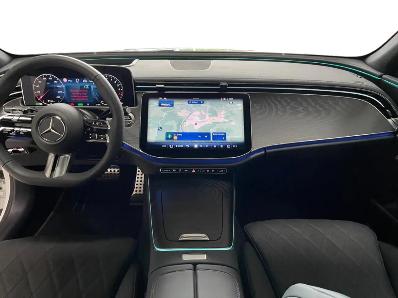 Mercedes-Benz E 300 11