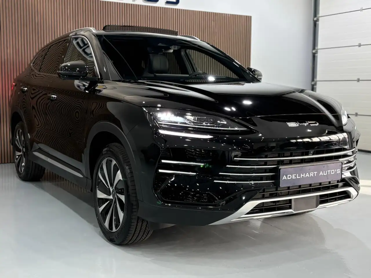 BYD Seal 4