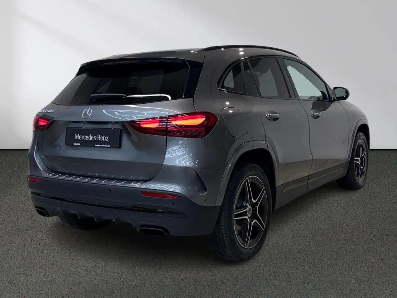 Mercedes-Benz GLA 250 4