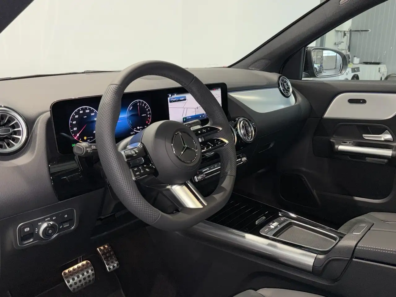 Mercedes-Benz GLA 250 12