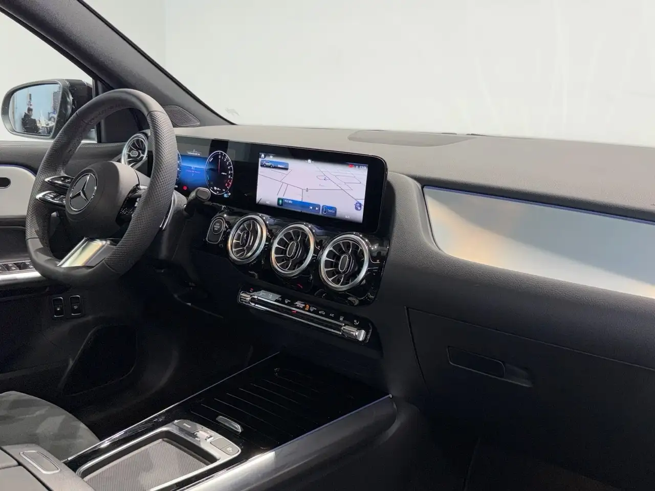 Mercedes-Benz GLA 250 13