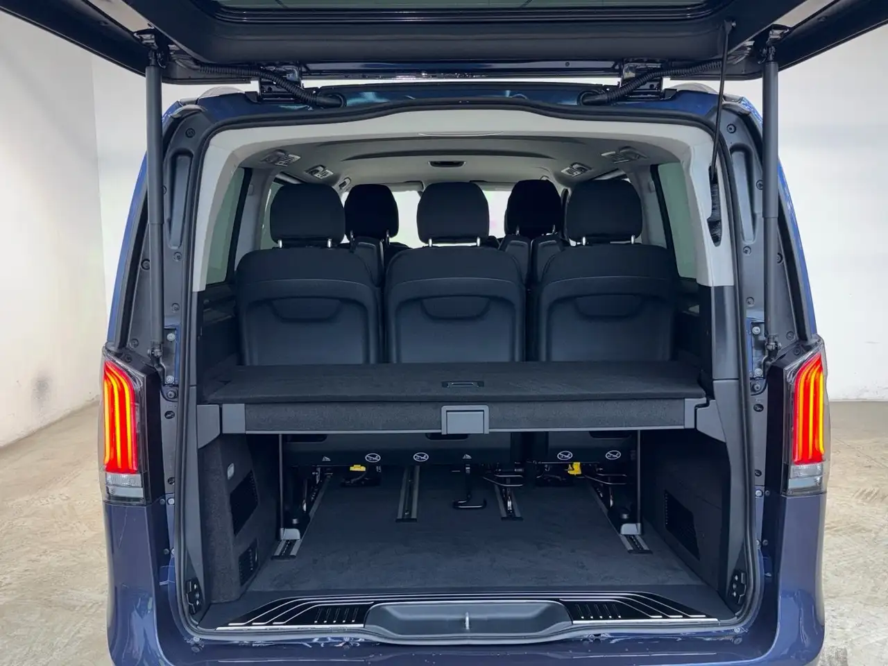Mercedes-Benz V 300 16