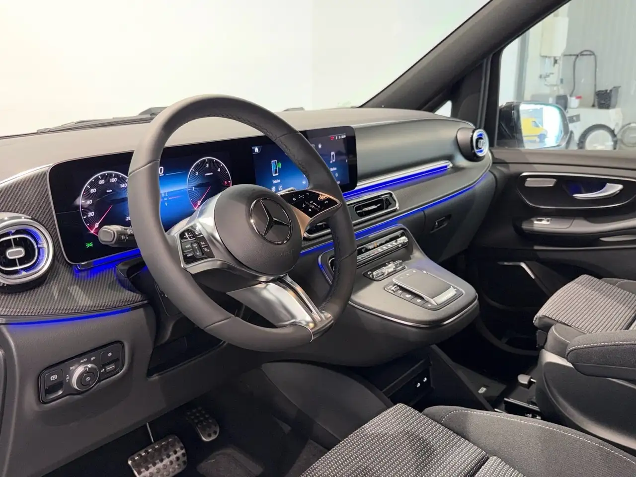 Mercedes-Benz V 250 12