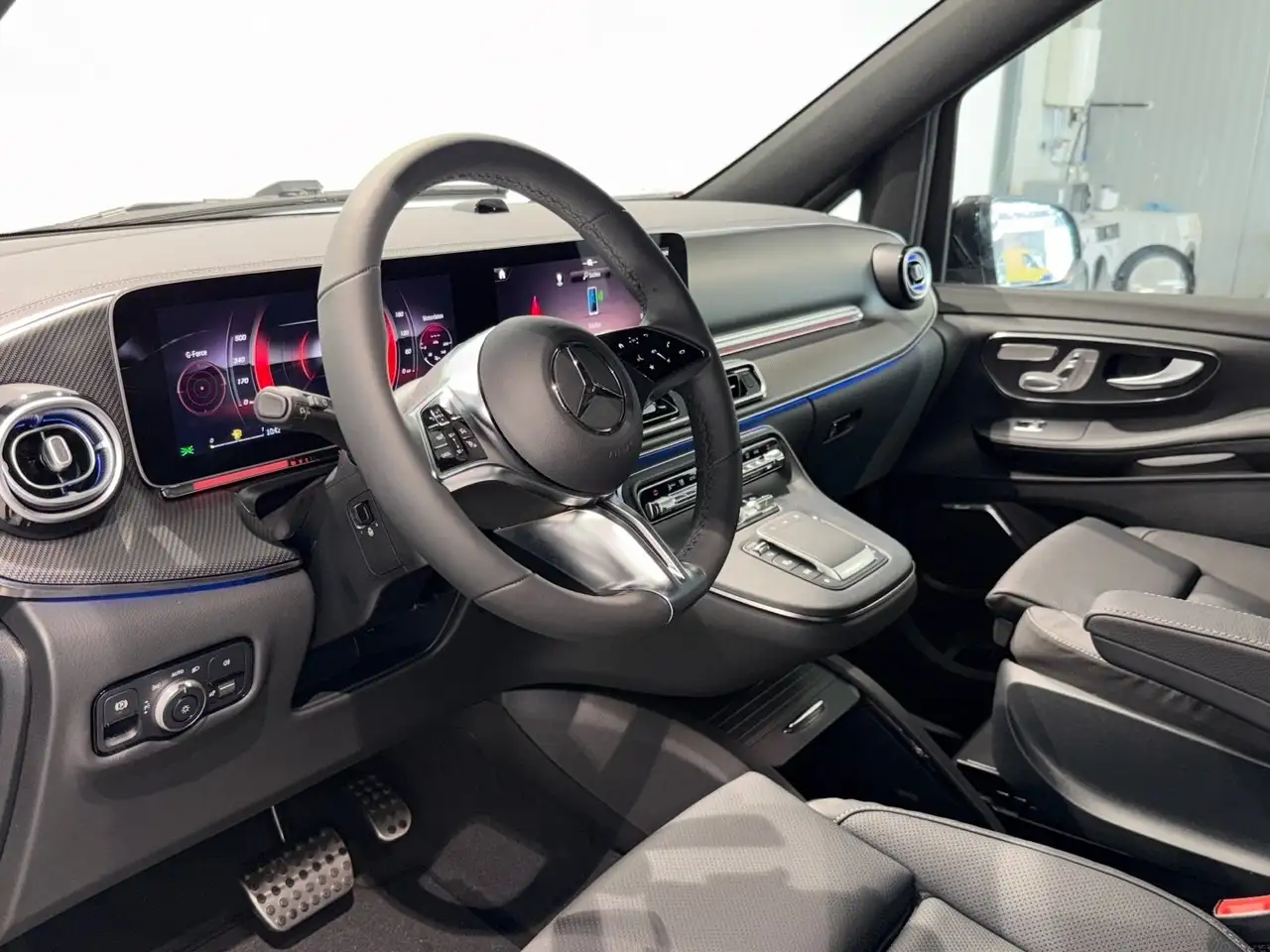Mercedes-Benz V 300 12