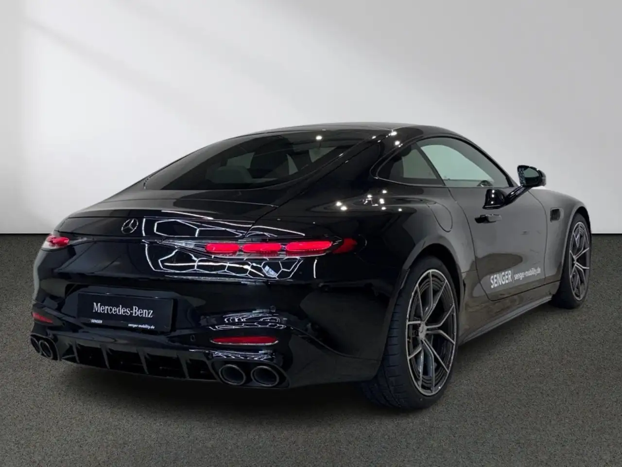 Mercedes-Benz AMG 4