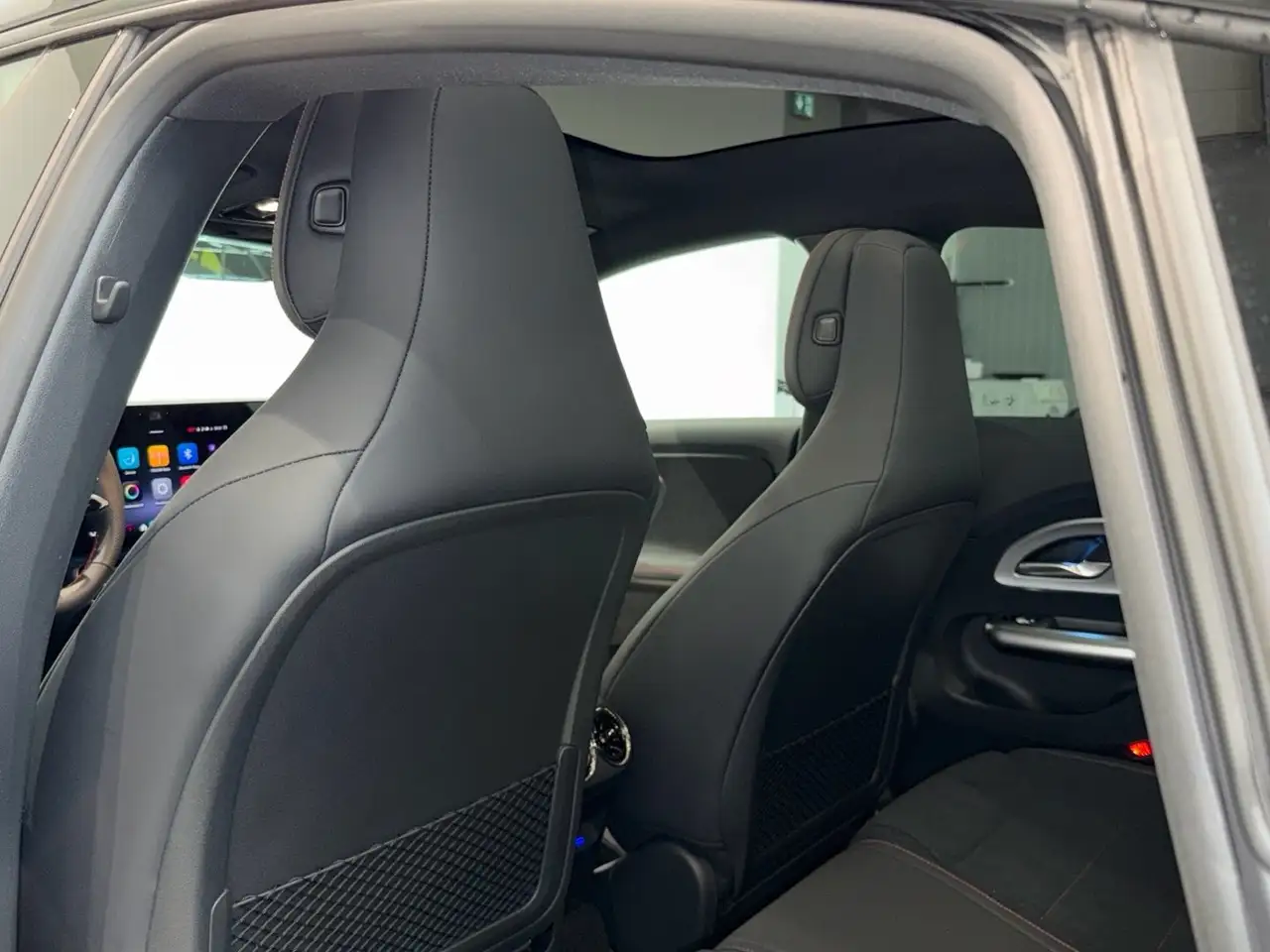 Mercedes-Benz CLA 180 14