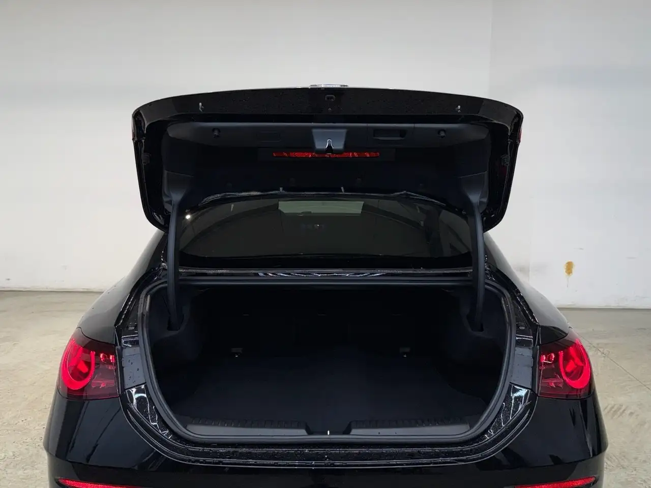 Mercedes-Benz CLA 180 16