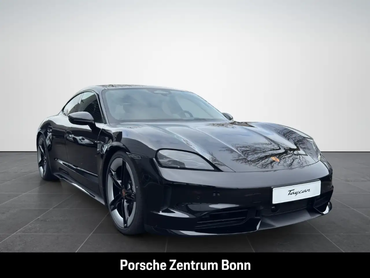 Porsche Taycan 3