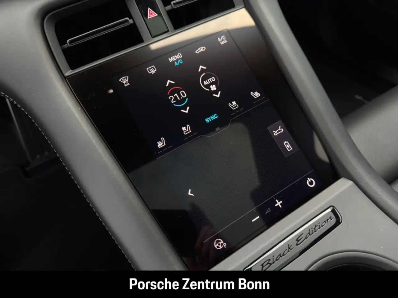 Porsche Taycan 15