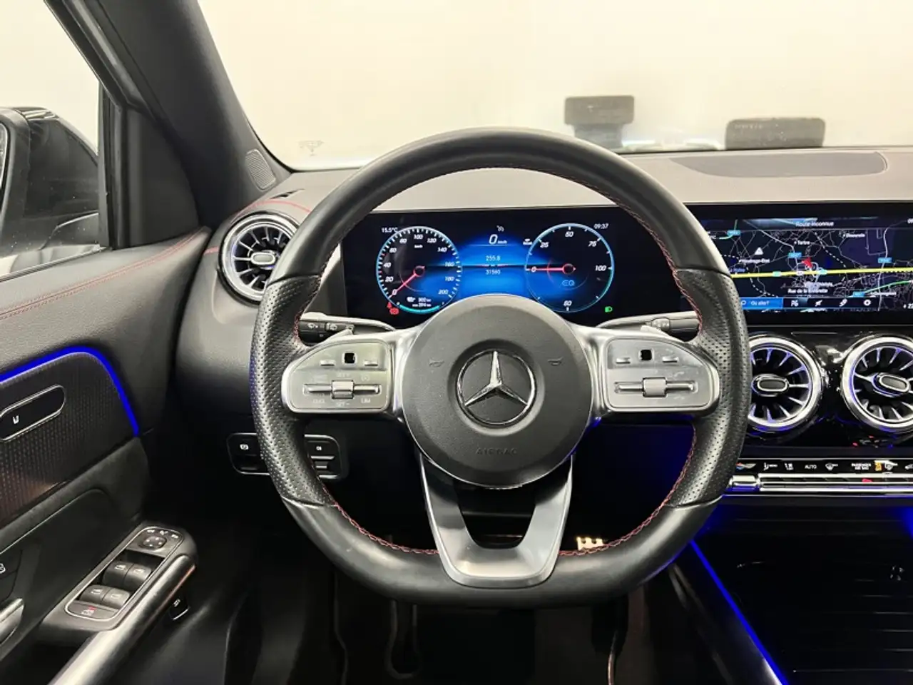 Mercedes-Benz EQA 300 3